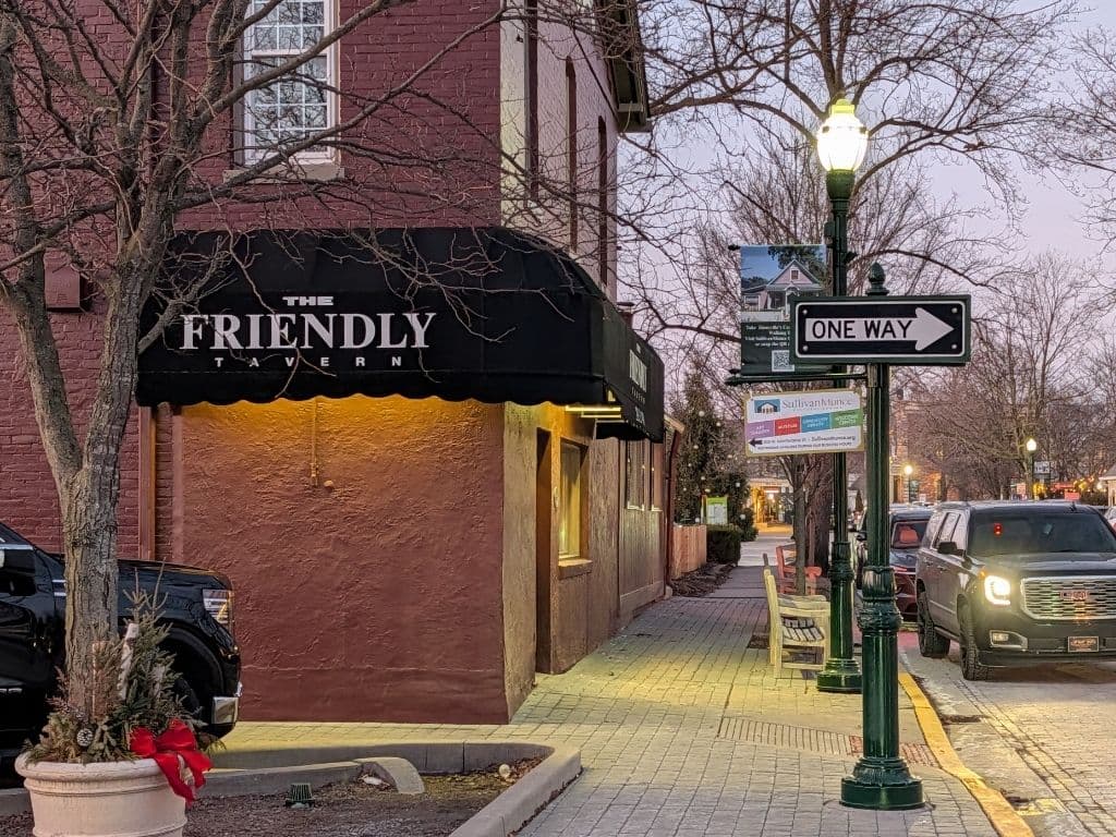 Dining in downtown Zionsville