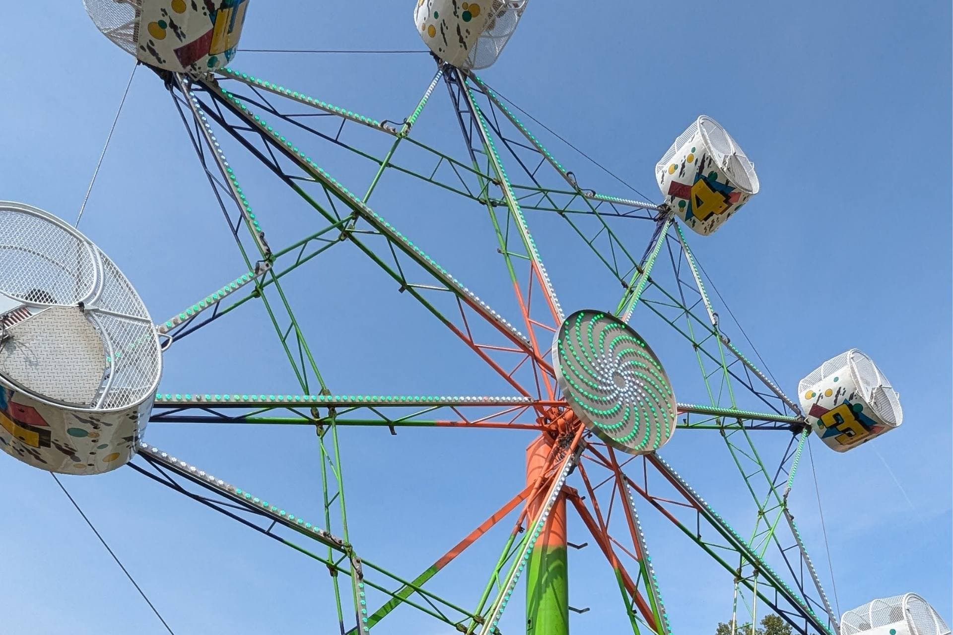 Carnival ride at Lions Park during the Zionsville Fall Festival